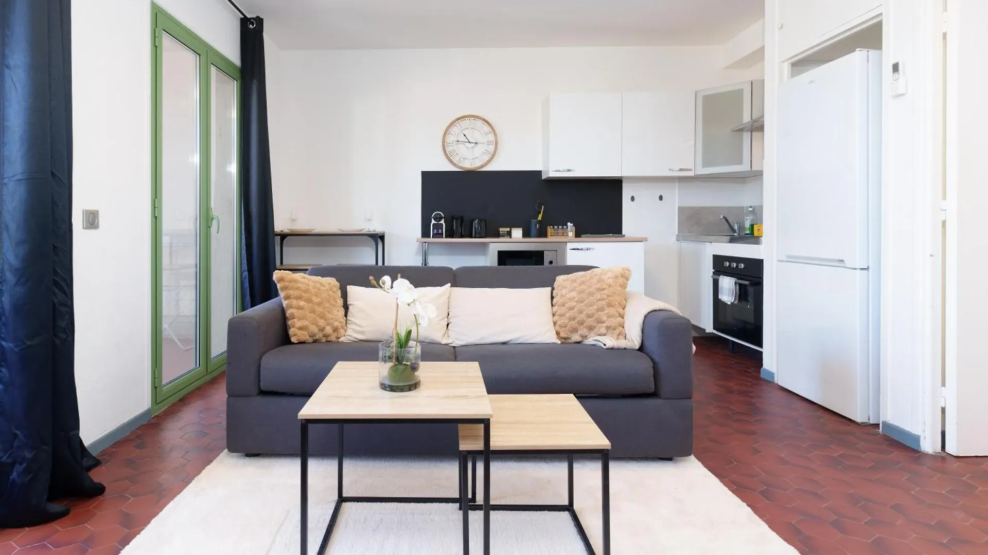 Le Cali, Terrase, Parking, Piscine, Clim Apartment Villeneuve-Loubet France
